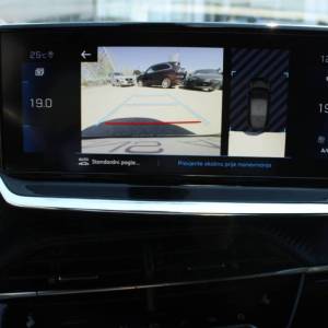 Peugeot 208 1.2 130ks GT Line AUTOMATIK *PANORAMA,LED,KAMERA*