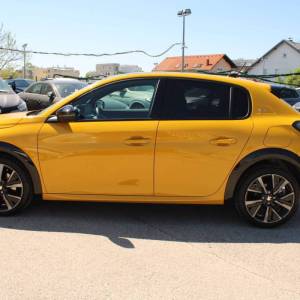 Peugeot 208 1.2 130ks GT Line AUTOMATIK *PANORAMA,LED,KAMERA*