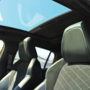 Peugeot 208 1.2 130ks GT Line AUTOMATIK *PANORAMA,LED,KAMERA*