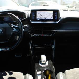 Peugeot 208 1.2 130ks GT Line AUTOMATIK *PANORAMA,LED,KAMERA*