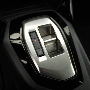 Peugeot 208 1.2 Puretech AUTOMATIK *NAVIGACIJA*