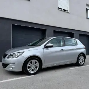 PEUGEOT 308 1.6HDI //127tkm//prvi vlasnik//HR auto//servisna+računi//