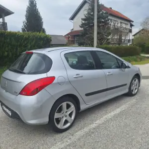Peugeot 308 2011 g.