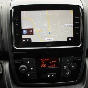 Peugeot Boxer 2.2 HDi L2H2 *NAVIGACIJA*