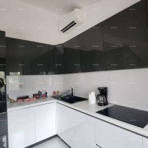 Pješčana uvala, prvi red do mora. Apartman sa pogledom na more.