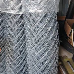 Pletiva žica 1,5m i betonski stupovi 2m