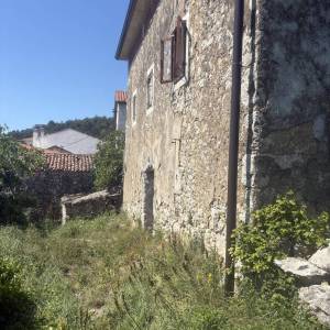 Plominsko Zagorje, kuća za adaptaciju sa očaravajućim pogledom na more
