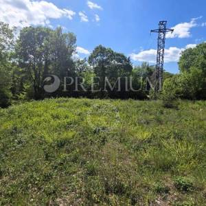 Polje, građevinsko zemljište na mirnoj lokaciji! 