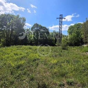 Polje, građevinsko zemljište na mirnoj lokaciji! 