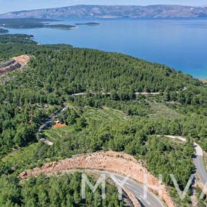 Poljoprivredno zemljište – Jelsa Istok