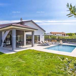 Pomer. Nova samostojeća prizemnica sa bazenom.