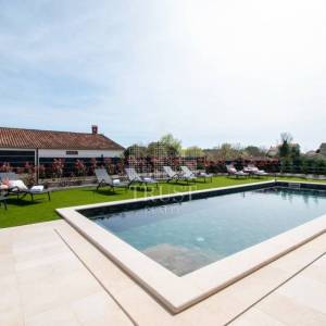 Poreč, moderna vila sa bazenom