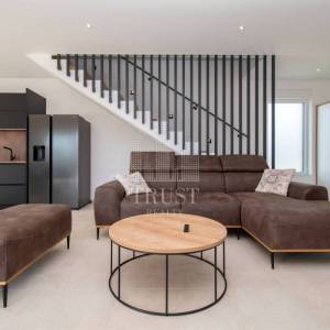 Poreč, moderna vila sa bazenom