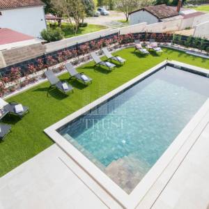 Poreč, moderna vila sa bazenom