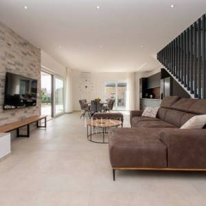 Poreč, moderna vila sa bazenom