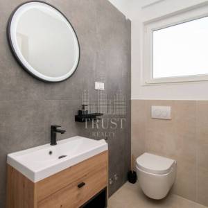 Poreč, moderna vila sa bazenom