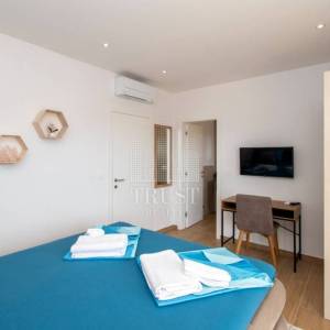 Poreč, moderna vila sa bazenom