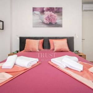 Poreč, moderna vila sa bazenom