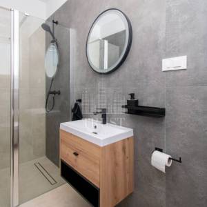 Poreč, moderna vila sa bazenom