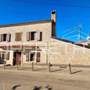 Poreč okolica - Samostojeća kamena kuća s velikim vrtom blizu mora