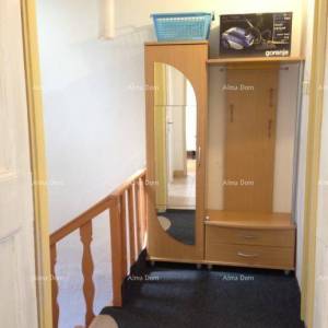 Poreč, Prodaje se stan s 3 spavaće sobe