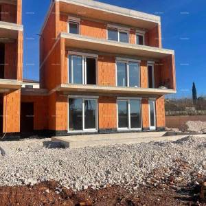 Poreč, Žbandaj, Dvoetažni stan 89 m² u novogradnji