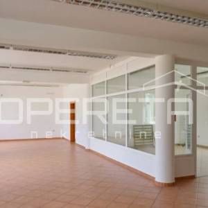  Poslovni kompleks na lokaciji između Varaždina i Ludbrega: hala, skladište, sil