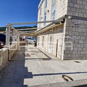 Poslovni prostor 175 m2 - centar Korčule uz more