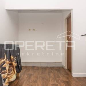 POSLOVNI PROSTOR, NAJAM, DUGO SELO, CENTAR, ZAGREBAČKA ULICA, 29 m2