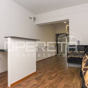 POSLOVNI PROSTOR, NAJAM, DUGO SELO, CENTAR, ZAGREBAČKA ULICA, 29 m2