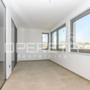 Poslovni prostor, najam, novogradnja, 93m2