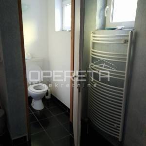 POSLOVNO - STAMBENA HALA BLIZU SLOVENSKE GRANICE