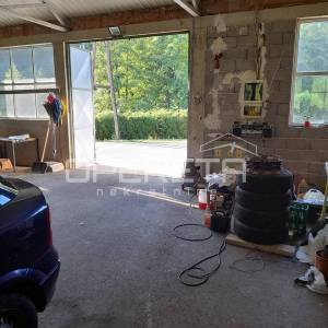 POSLOVNO - STAMBENA HALA BLIZU SLOVENSKE GRANICE