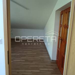 POSLOVNO - STAMBENA HALA BLIZU SLOVENSKE GRANICE