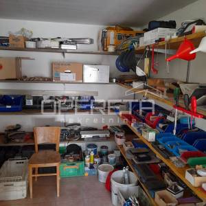 POSLOVNO - STAMBENA HALA BLIZU SLOVENSKE GRANICE