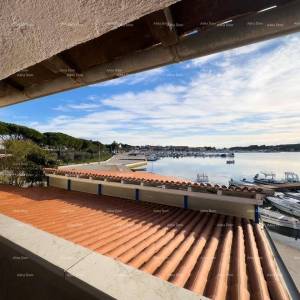 Poslovno-stambena zgrada pored mora, Medulin!