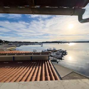 Poslovno-stambena zgrada pored mora, Medulin!