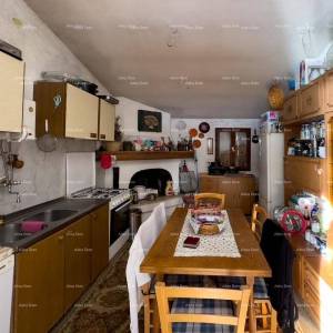 Poslovno-stambena zgrada pored mora, Medulin!