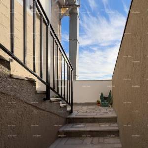 Poslovno-stambena zgrada pored mora, Medulin!