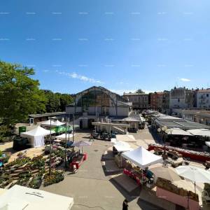 Predivan, renovirani stan u strogom centru, na gradskoj tržnici, Pula!