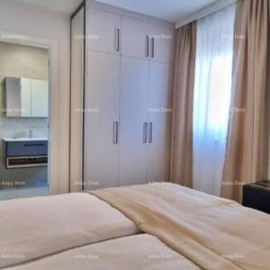 Predivan stan u Medulinu sa garažom. Blizina mora i plaže cca 500 metara.