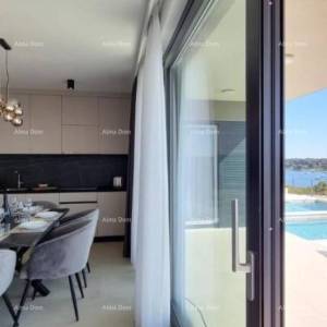 Predivan stan u Medulinu sa garažom. Blizina mora i plaže cca 500 metara.