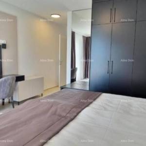 Predivan stan u Medulinu sa garažom. Blizina mora i plaže cca 500 metara.