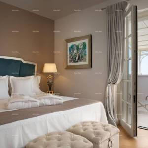 Prekrasna luskuzna vila s bazenom, Poreč!  Vabriga.