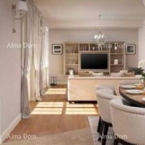 Prekrasna vila s bazenom u Vabrigi.