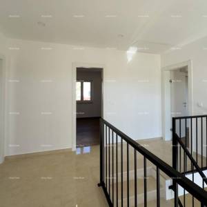 Prekrasna vila u mediteranskom stilu, Umag. Manji kompleks  sa vilama , blizina novog luksuznog kompleksa Petram Resorta....