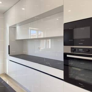 Prekrasna vila u mediteranskom stilu, Umag. Manji kompleks  sa vilama , blizina novog luksuznog kompleksa Petram Resorta....