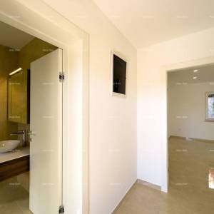 Prekrasna vila u mediteranskom stilu, Umag. Manji kompleks  sa vilama , blizina novog luksuznog kompleksa Petram Resorta....