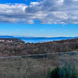 Prekrasni trosobni stan, Labin.