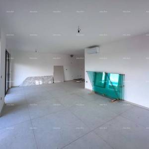 Prekrasni trosobni stan, Labin.